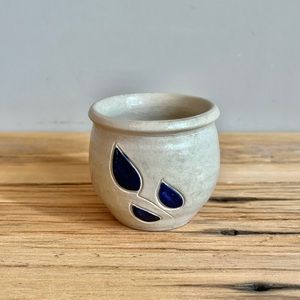 Vintage Williamsburg Pottery Planter/Candle Holder